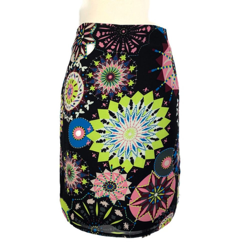 TULLE Large Lined Black Geometric Straight Skirt
